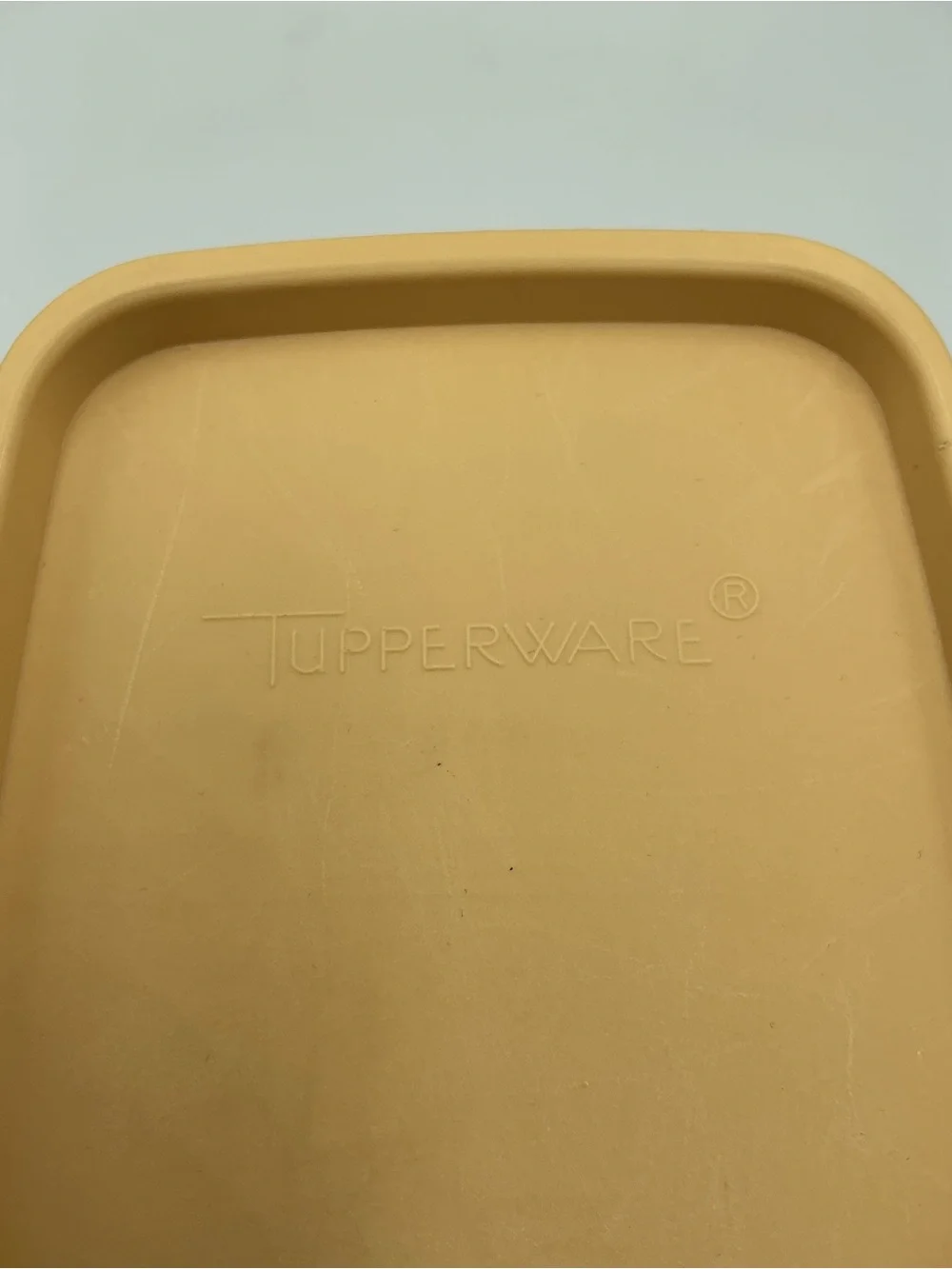 Vintage Tupperware Set of 2 Cereal Snack Keeper Containers Yellow & Beige w/Lids